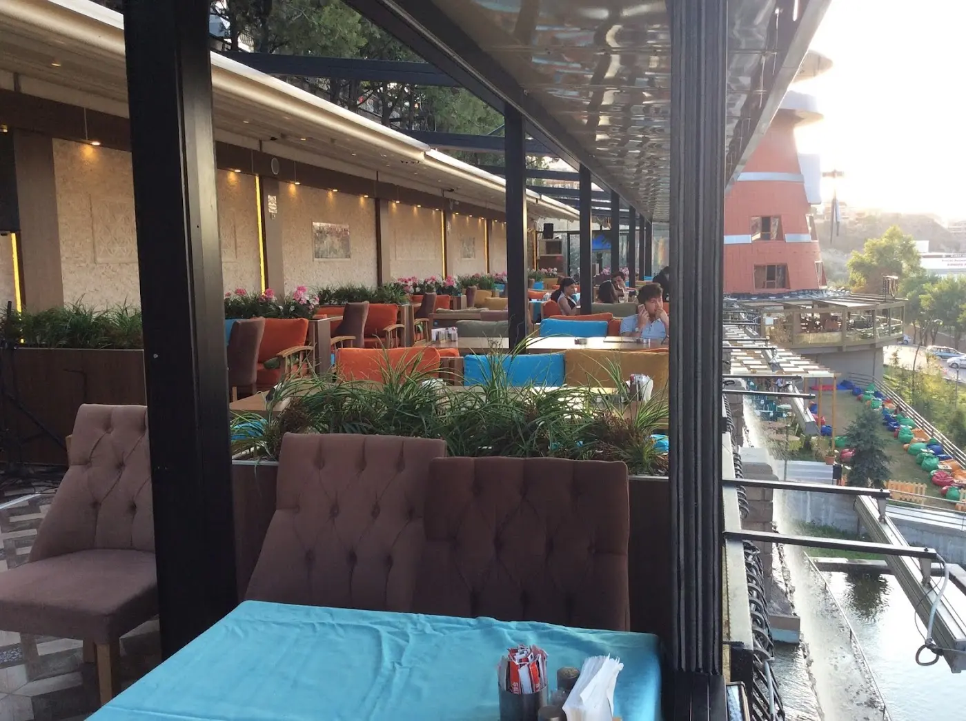 Şelale Cafe & Bistro