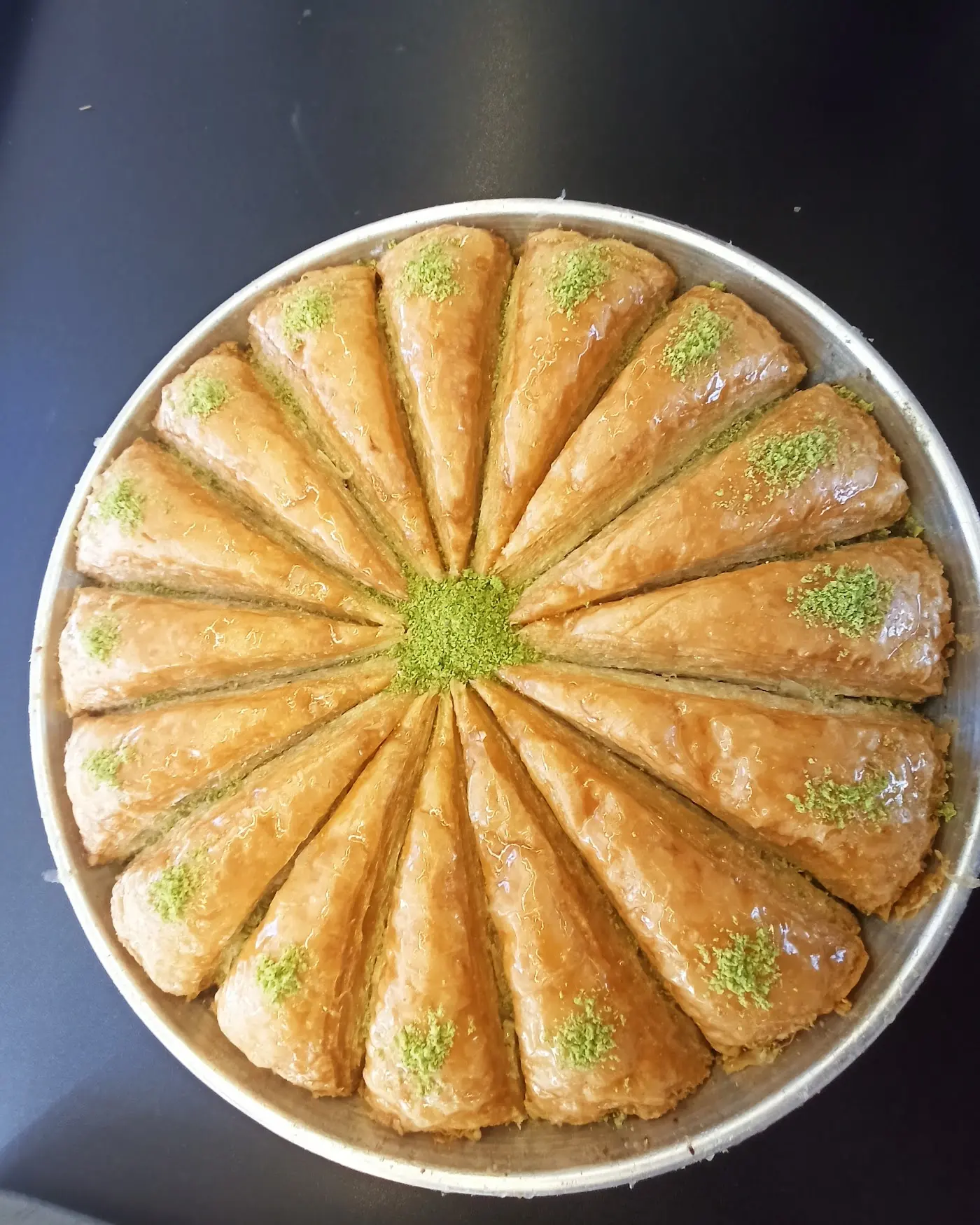 Camuzoğulları baklava & börek