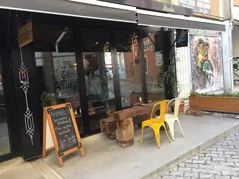 Cafe Strada fotoğraf 3
