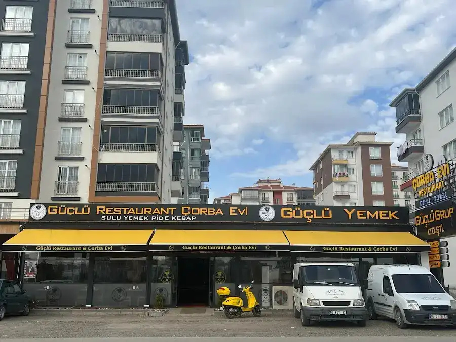 Güçlü Yemek fotoğraf 3