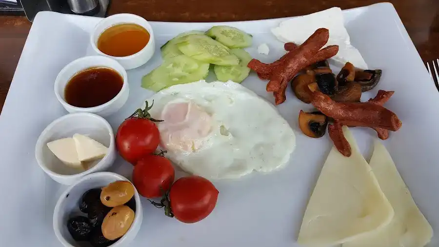 İkbal's Pastane & Cafe fotoğraf 2