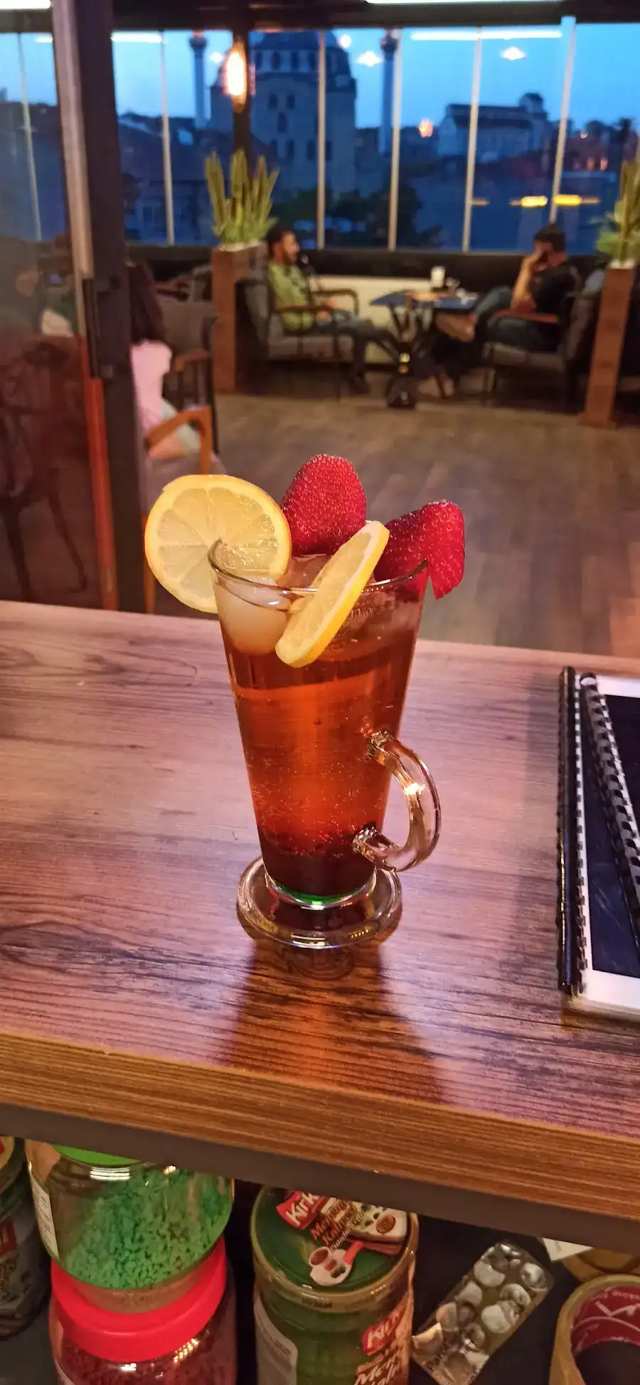 MARJİNAL CAFE & HOOKAH fotoğraf 2