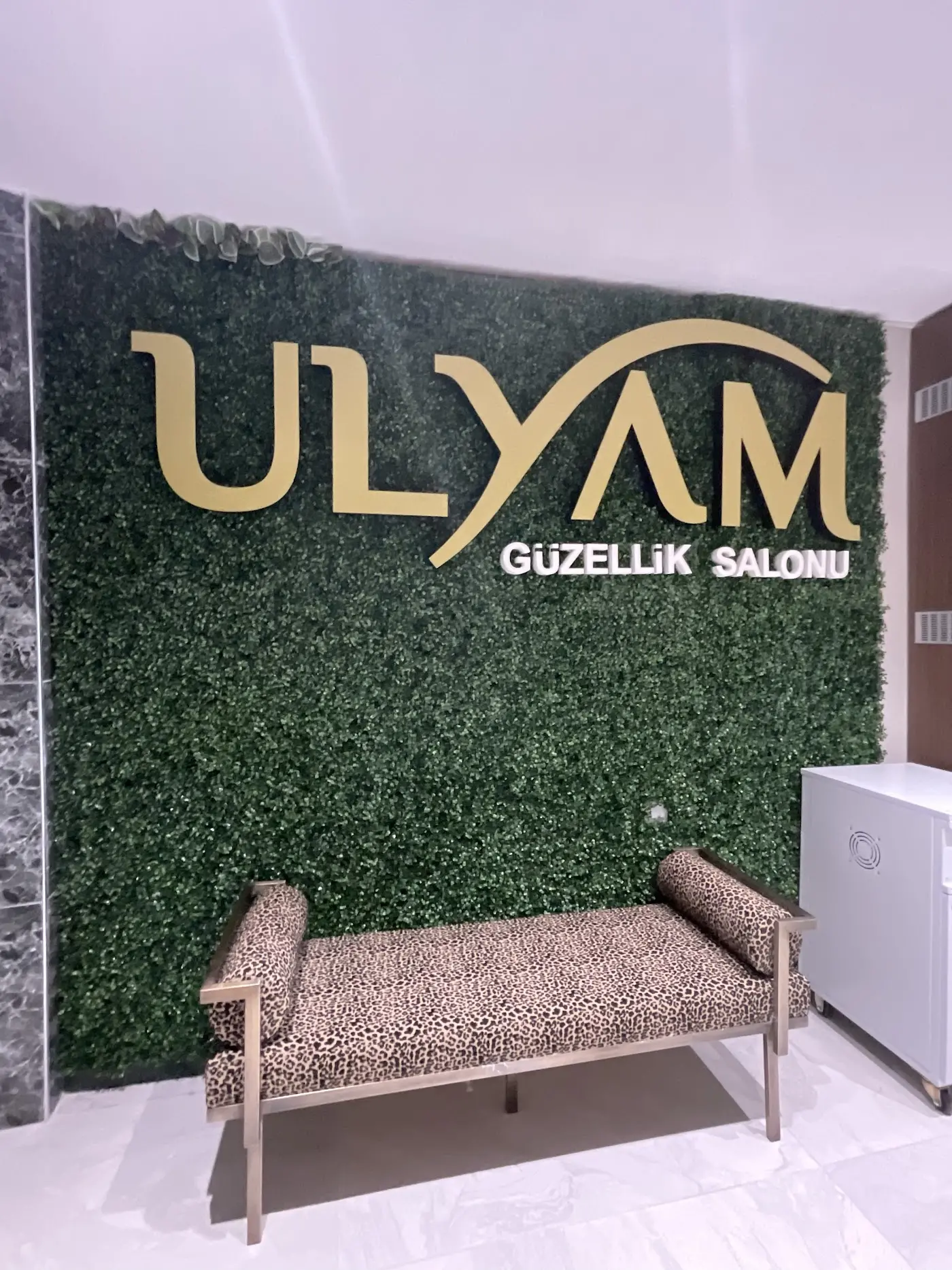 Ulyam Güzellik Salonu