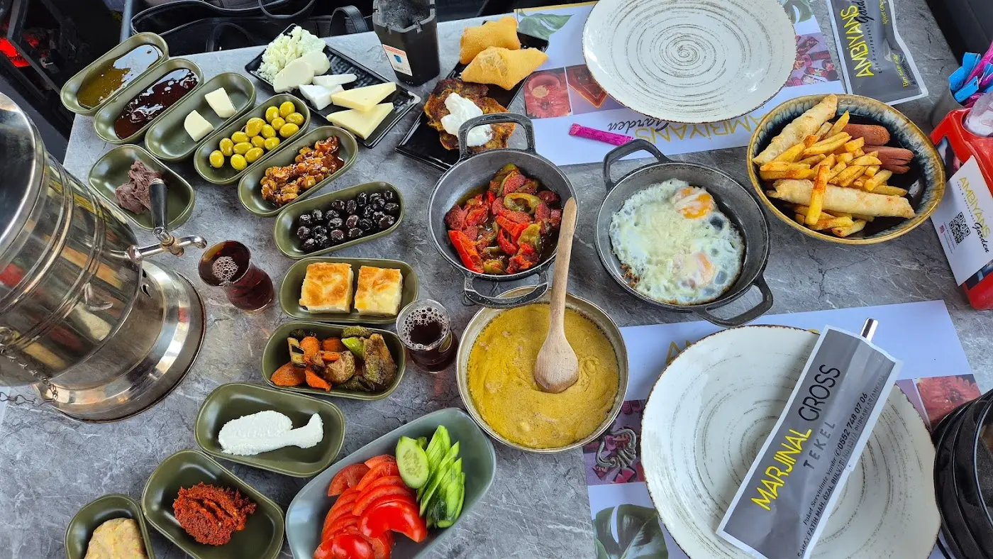 Ambiyans Garden Cafe & Restaurant fotoğraf 3