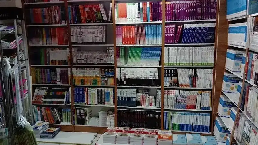 DÜNYA KİTAP KIRTASİYE fotoğraf 3