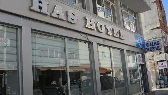 Has Hotel