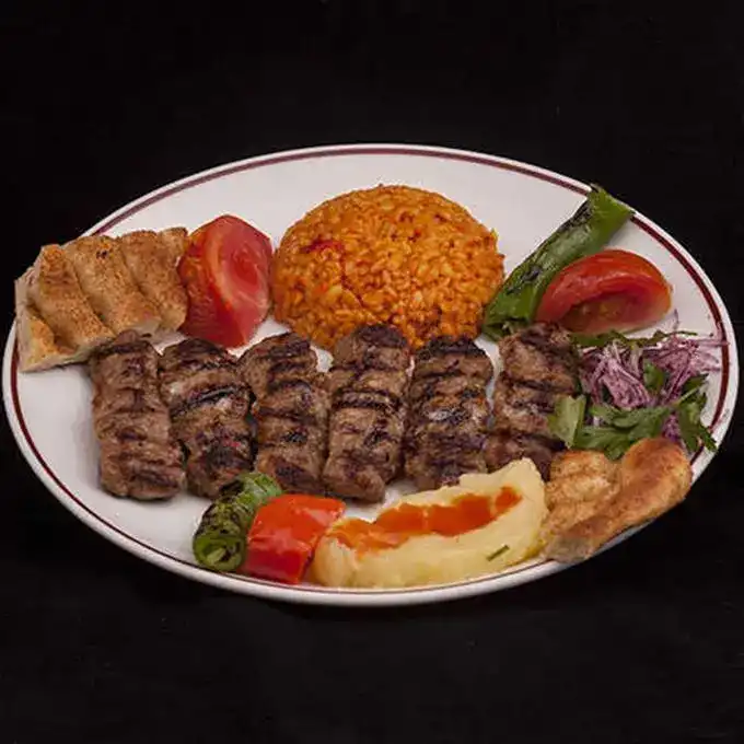 DEDEM KEBAP VE PİDE SALONU fotoğraf 2