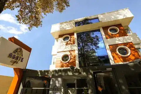 Agate Hotel