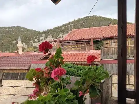 Ayşenaz Hanım Konağı