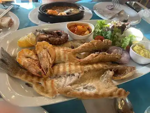 Balıkçı Meyhanesi Kaleiçi fotoğraf 3