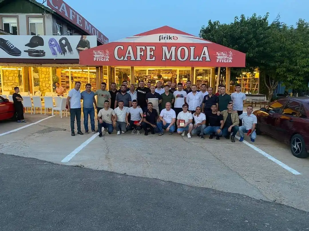 Cafe Mola Firik's