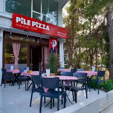 Pile Neapolitan Pizza