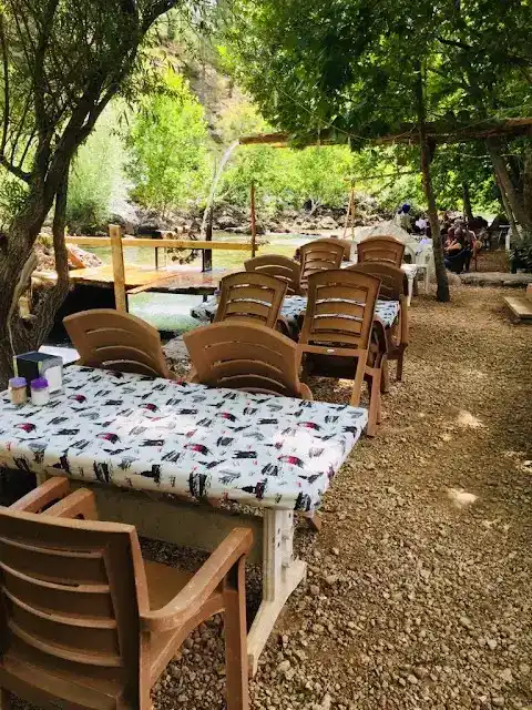 Samyeli canli Alabalık Restaurant kamil in yeri