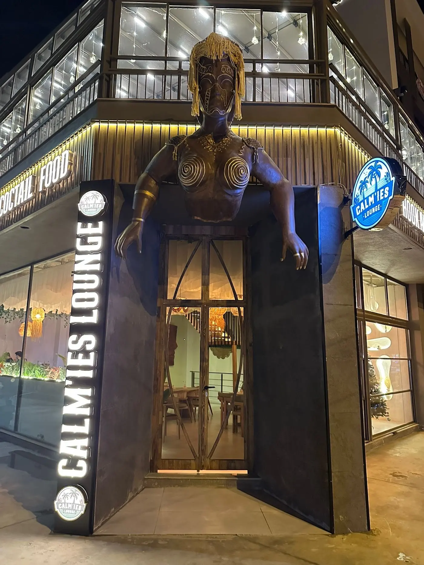 CALM'İES CAFE LOUNGE