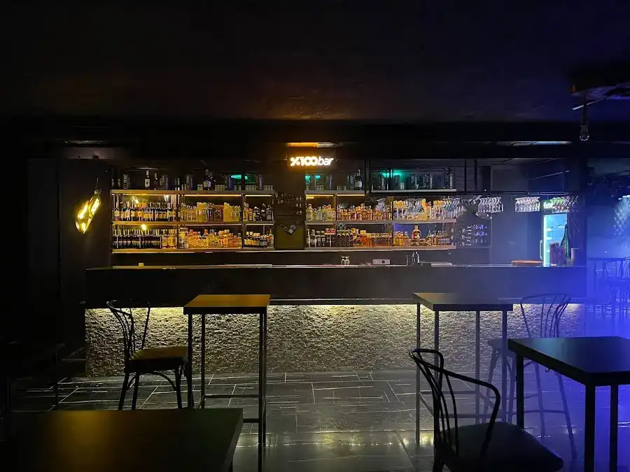 Cheers Club & Long Bar