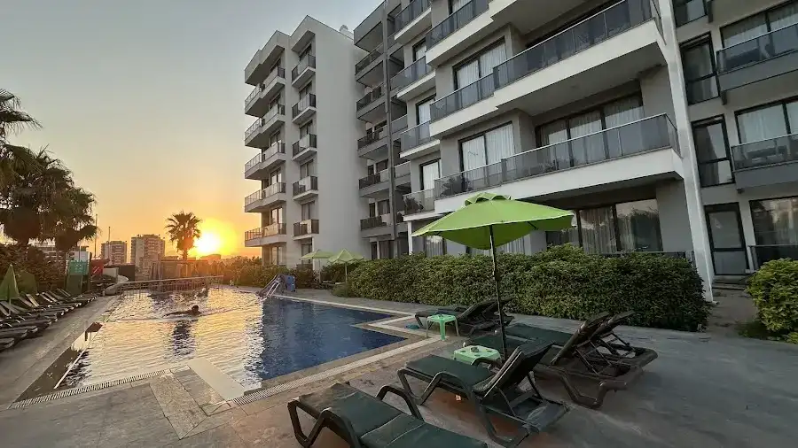 ETHICA Suite Luxury Houses
