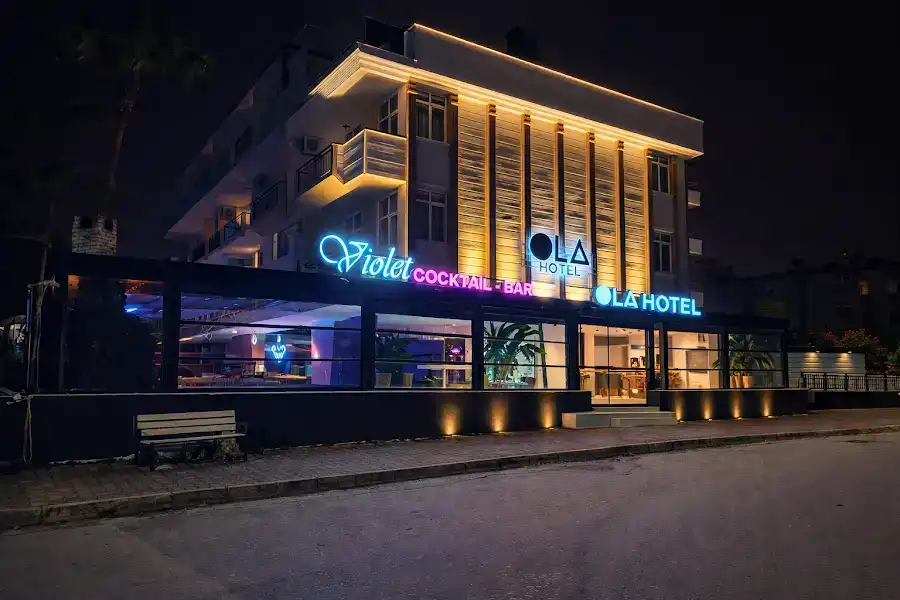 Ola Hotel