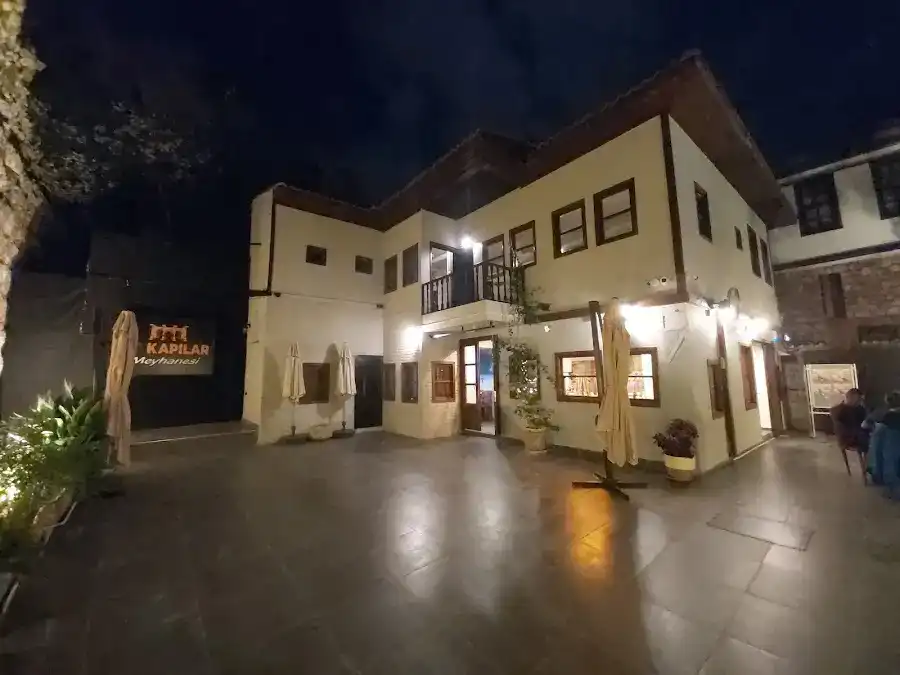 Üç Kapılar Meyhanesi fotoğraf 3