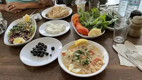 Üstün Restaurant fotoğraf 2