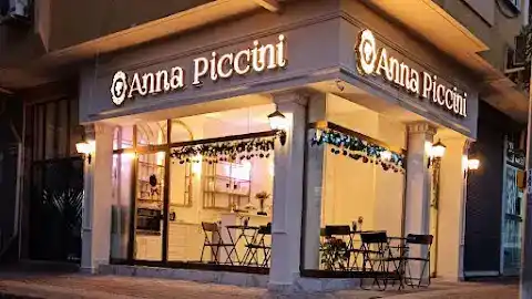 Anna Piccini