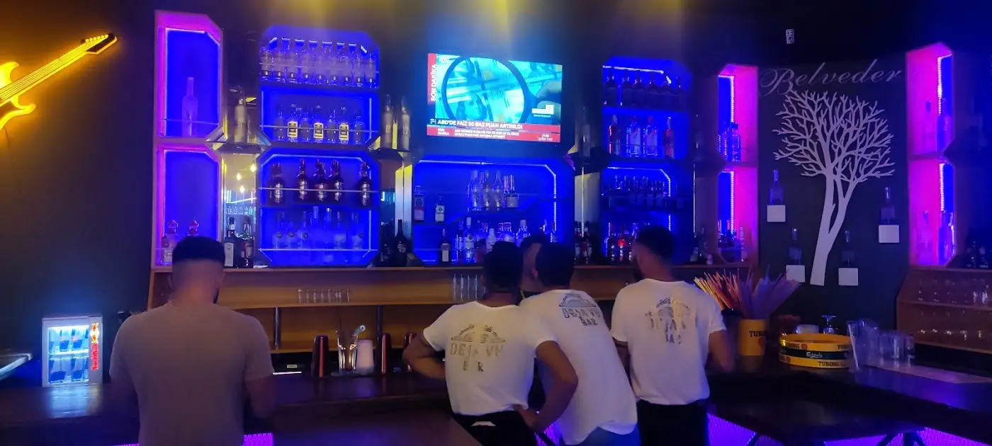 Deja vu bar