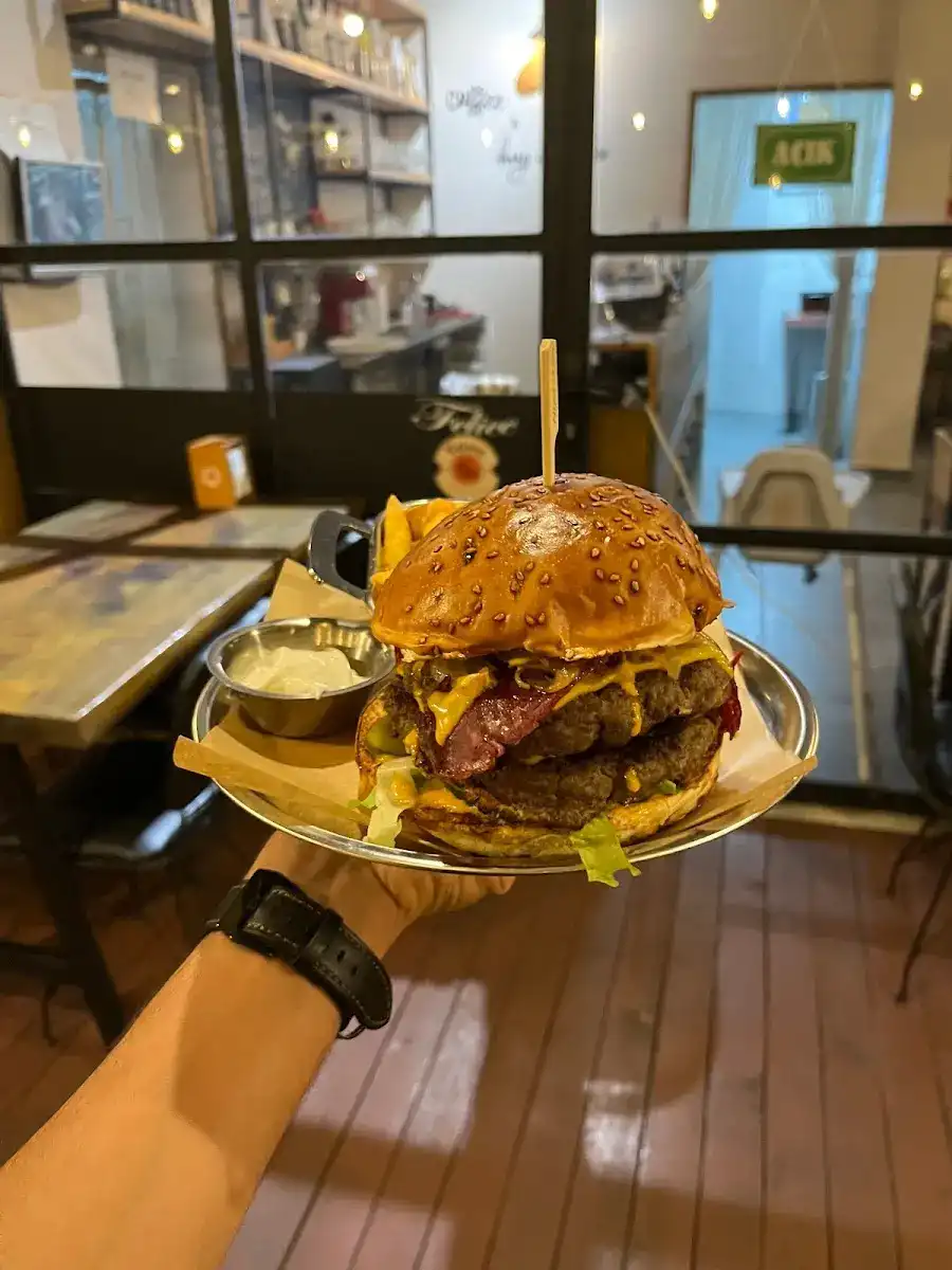 Felice Coffee & Burger fotoğraf 2