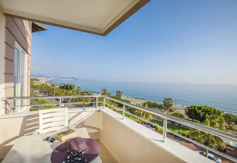 HAWAİİ SUİTE BEACH HOTEL