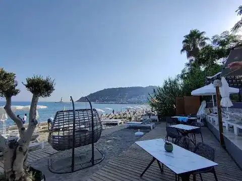 Hugo Beach Club