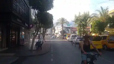 KÜBRA AKATAY BEAUTY & AESTHETIC VIP CENTER