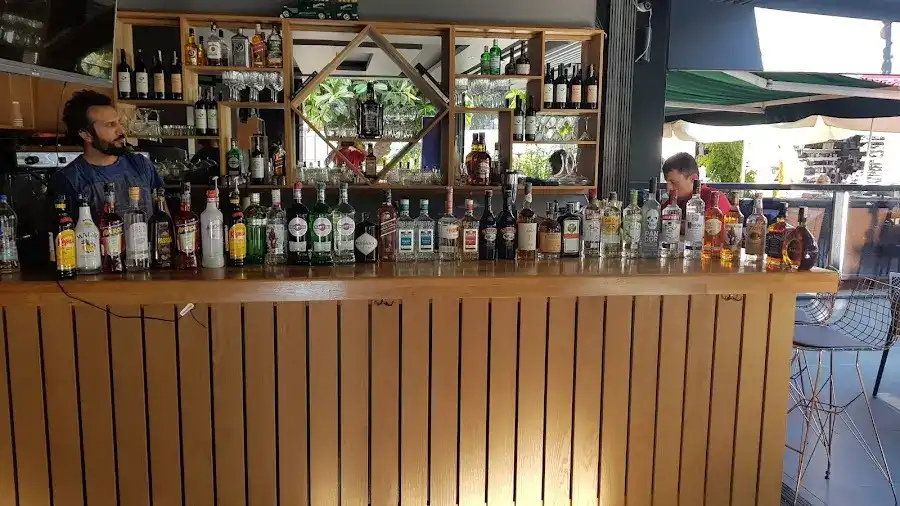 Le Chevy Restaurant
