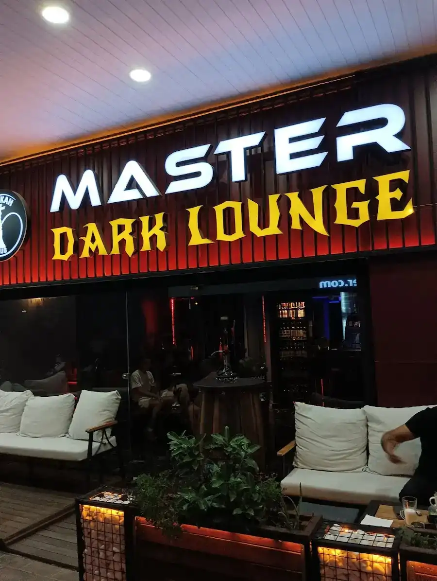 Master Dark Lounge Bar