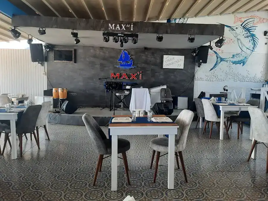 Maxi Restaurant