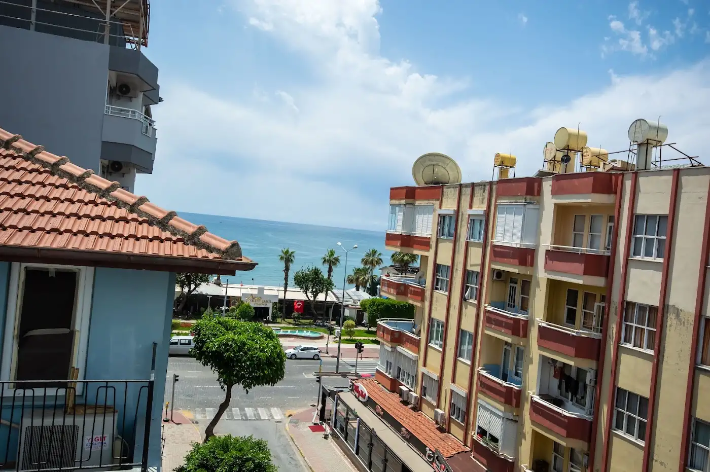 MOONBOW BEACH HOTEL