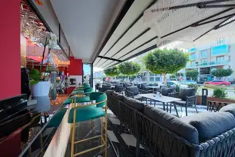 The Motto Lounge