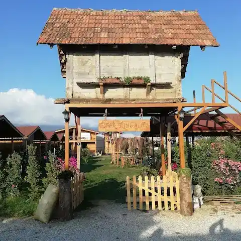 EM-BA Butik Bungalov