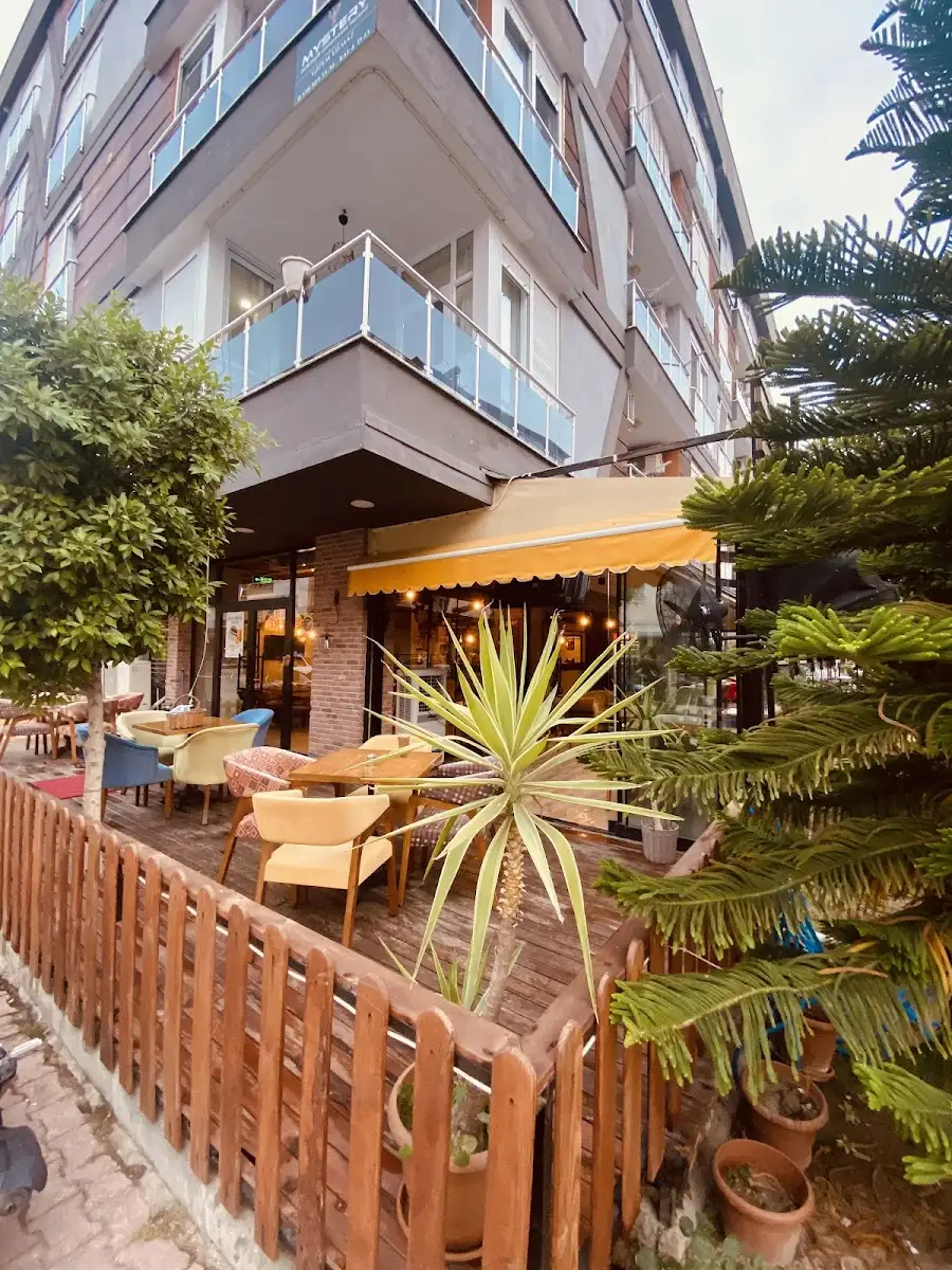 Glory cafe&bistro fotoğraf 3