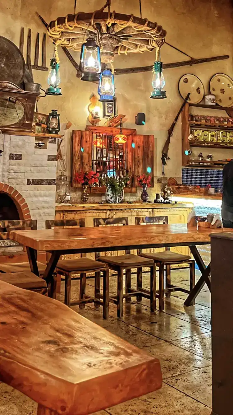 Greek House Cafe
