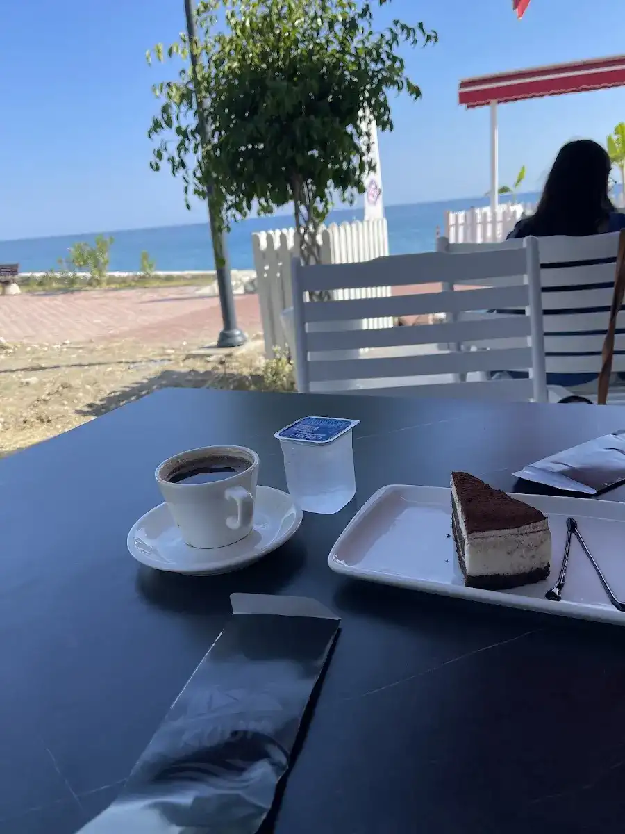 Kuum Cafe Bistro Beach