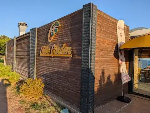 Olive Garden Beach&Lounge