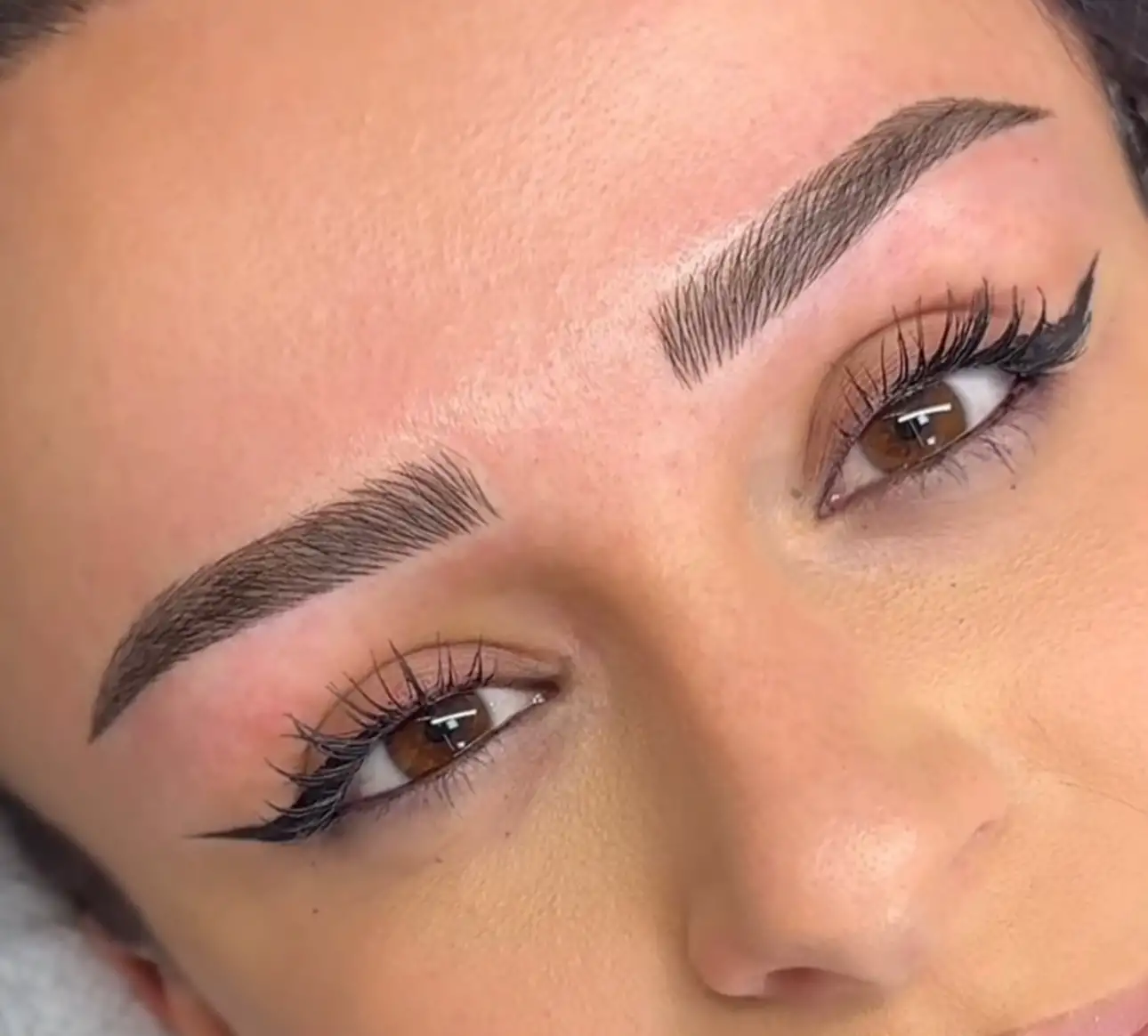 ÖZGE AKKUŞ BEAUTY - MAKEUP STUDİO- SPA -KUAFÖR fotoğraf 3