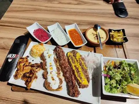 Kraliyet Steak House fotoğraf 2