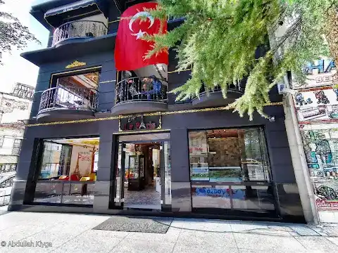 Elmalı Cafe Le Paris