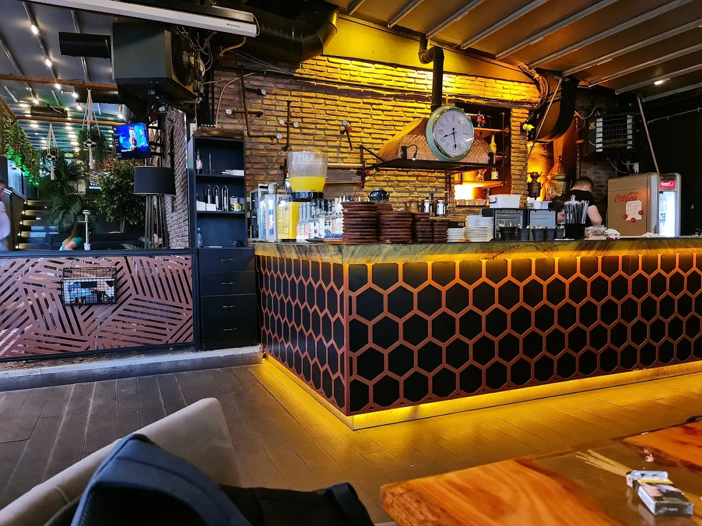 elmAli Cafe&Lounge