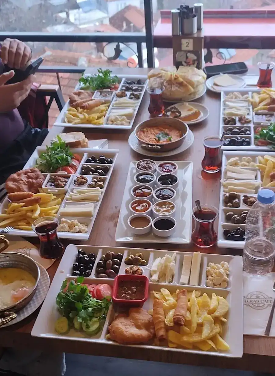 Teras cafe ve Kahvaltı sarayı. Teras elmali. fotoğraf 3