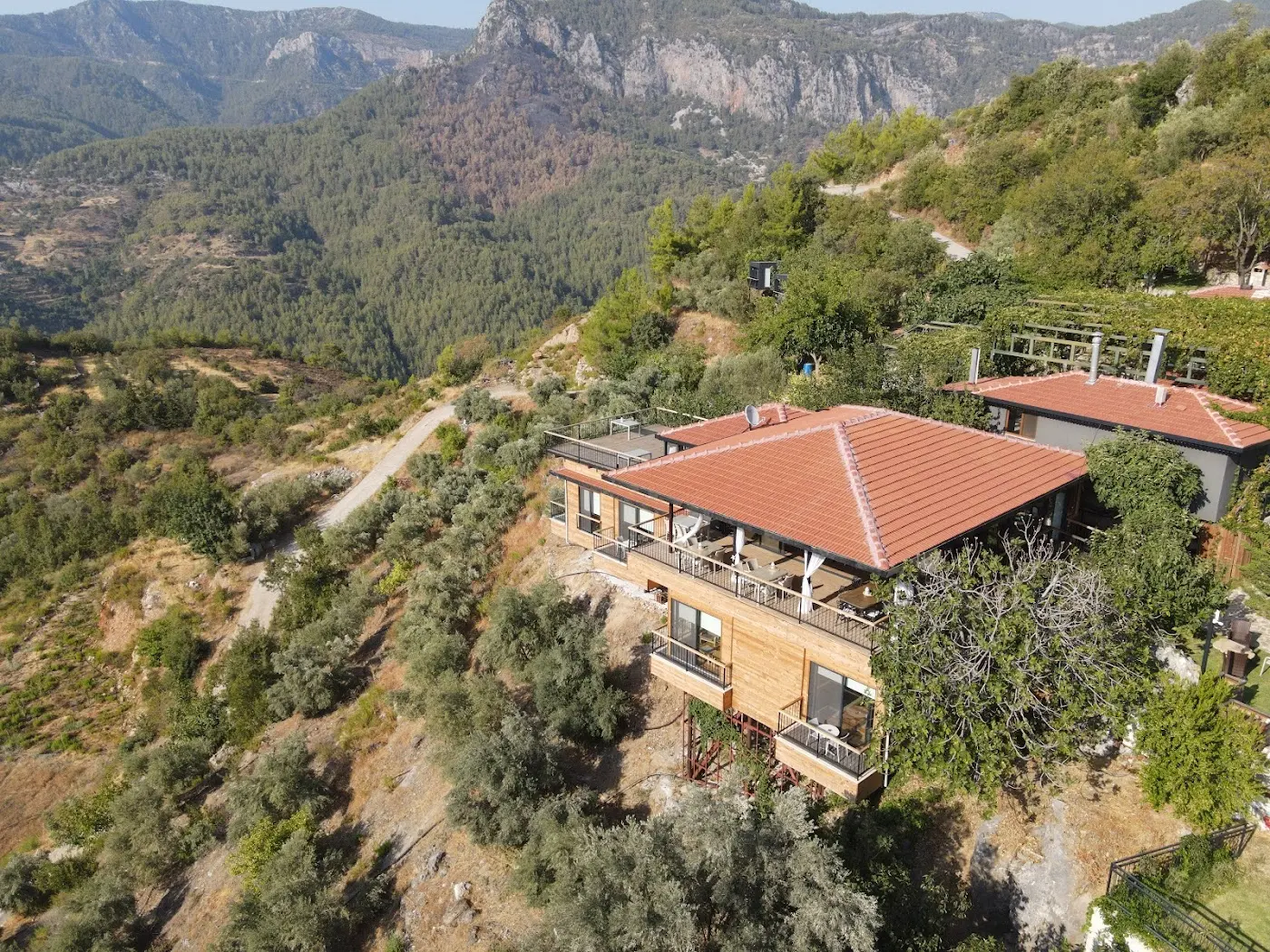 Avena Mountain Hotel