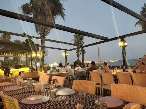 KIRMIZI MEYHANE