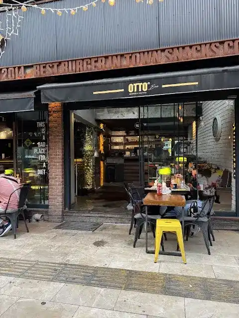 OTTOBROS Burger & Coffee