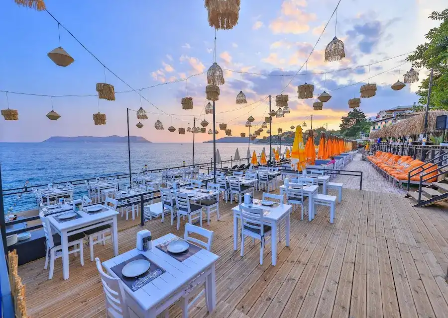 Mumi Restaurant & Ocakbaşı & Meyhane & Canlı Müzik & Eğlence