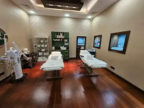 Amirat Beauty Cosmetic fotoğraf 2