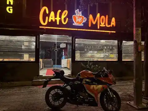 Cafe The Mola